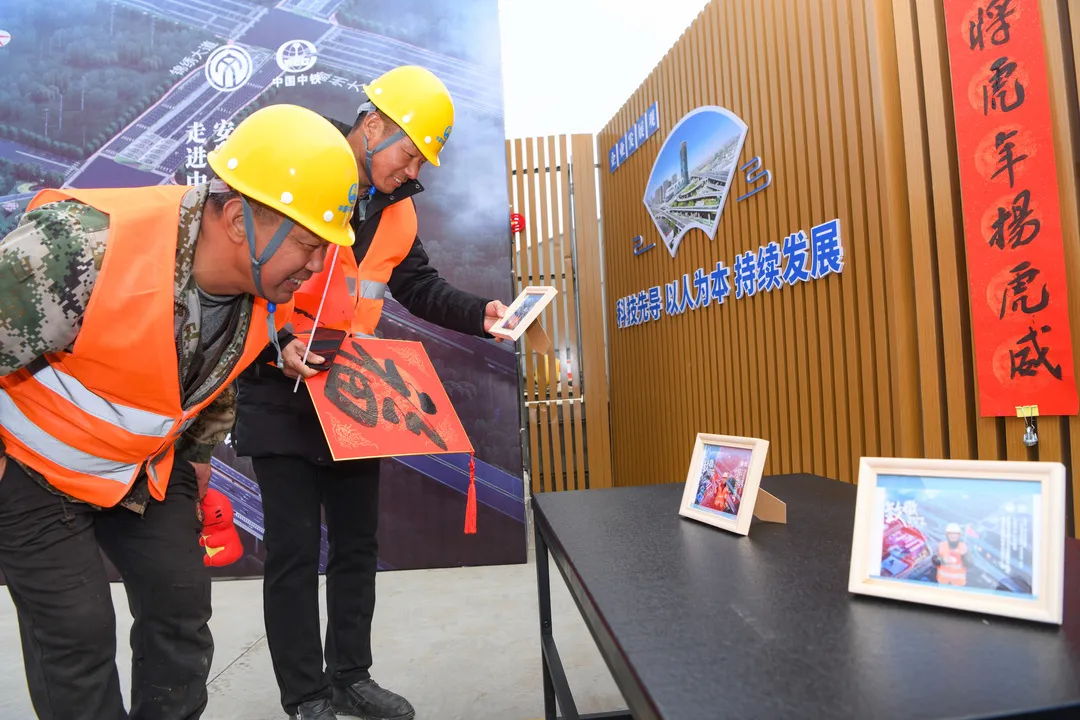 J9��Ϸ(�й�)-�ٷ���վ